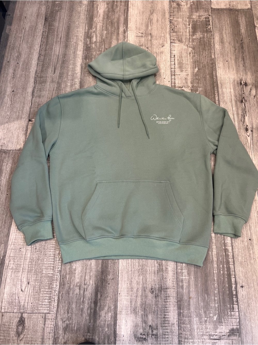 White Fox Hoodie Sage Green
Size L/XL
